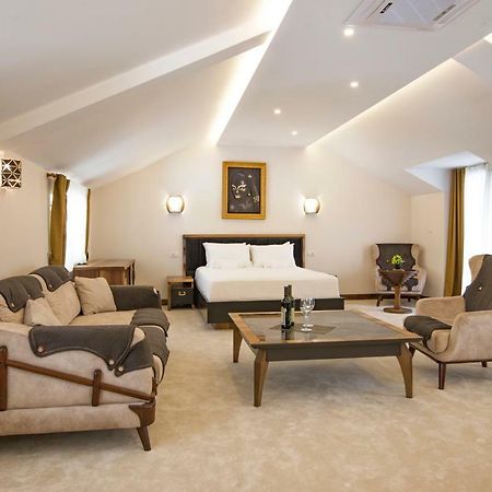 Waikiki Apartments Tivat Eksteriør billede