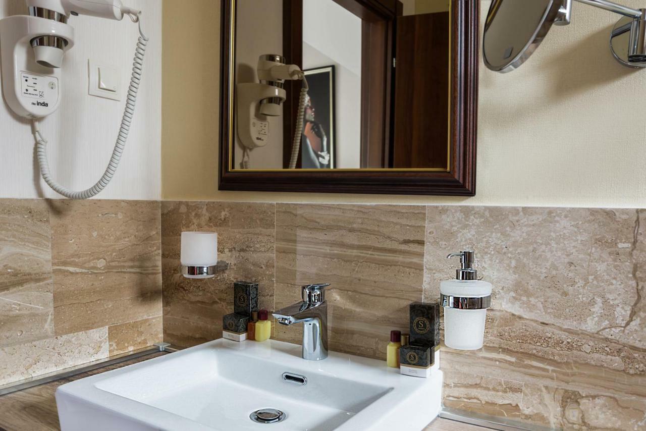 Waikiki Apartments Tivat Eksteriør billede