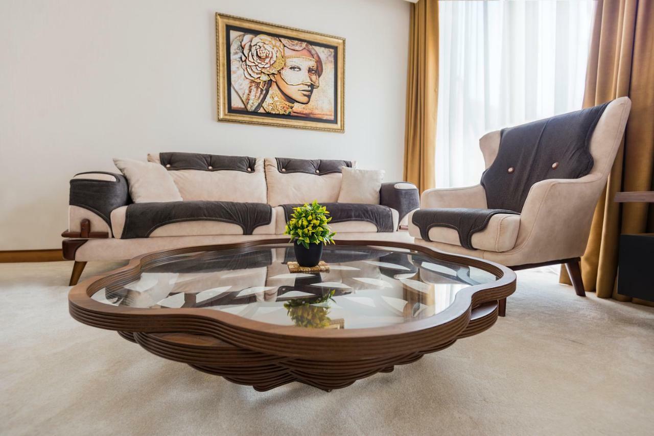 Waikiki Apartments Tivat Eksteriør billede