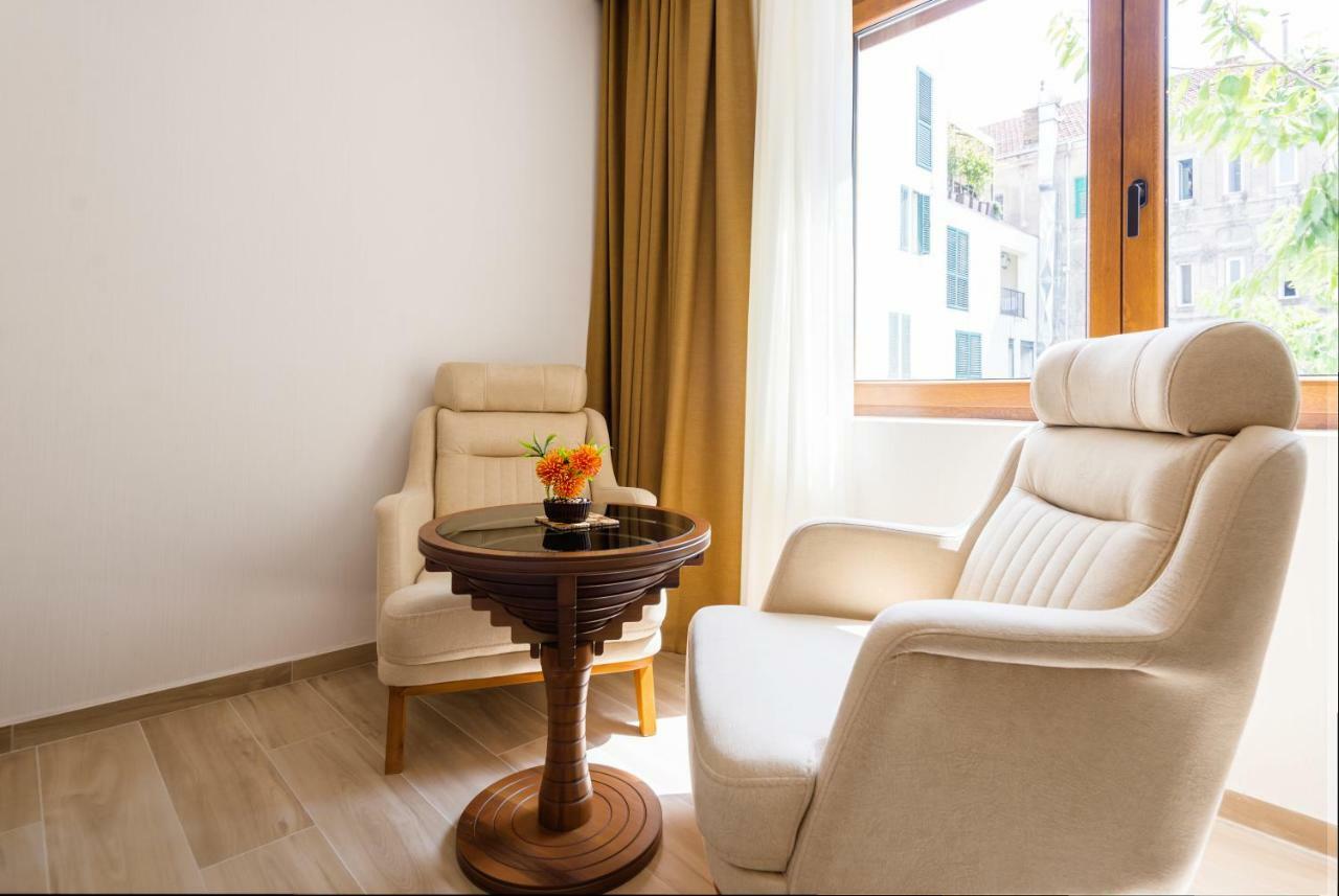 Waikiki Apartments Tivat Eksteriør billede