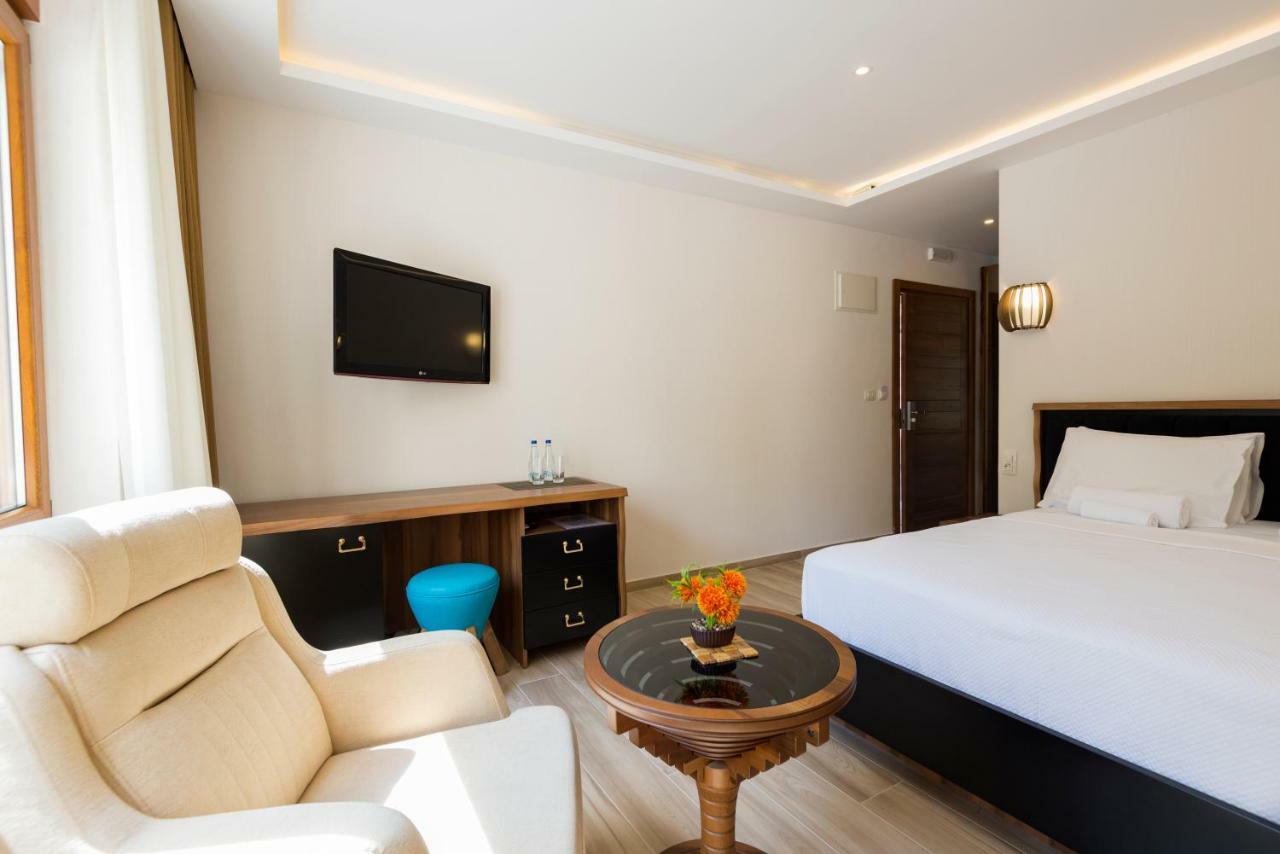 Waikiki Apartments Tivat Eksteriør billede