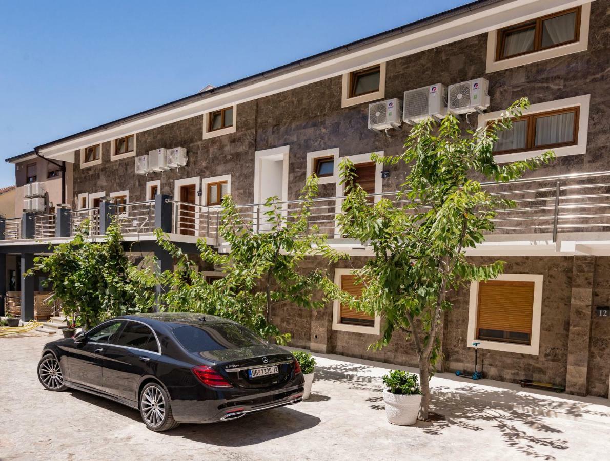 Waikiki Apartments Tivat Eksteriør billede
