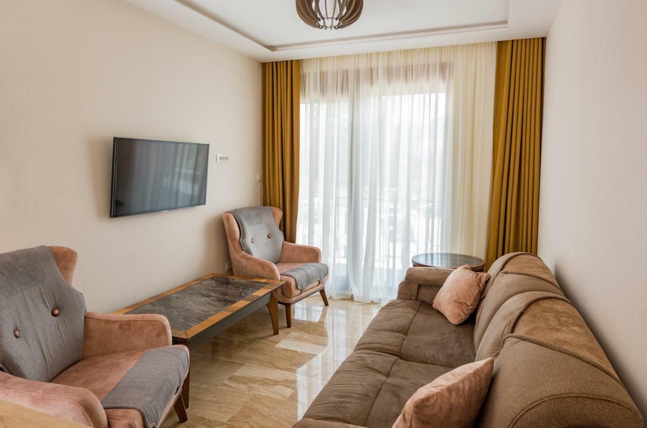 Waikiki Apartments Tivat Eksteriør billede