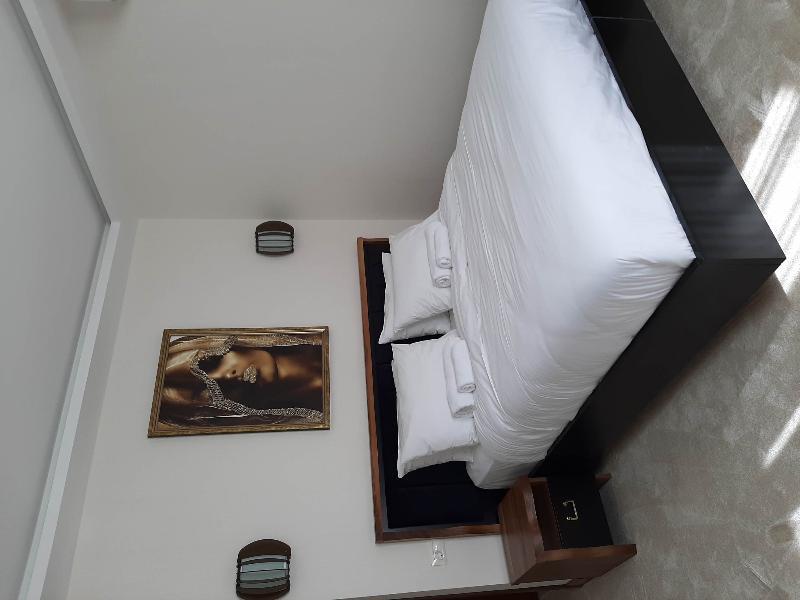 Waikiki Apartments Tivat Eksteriør billede